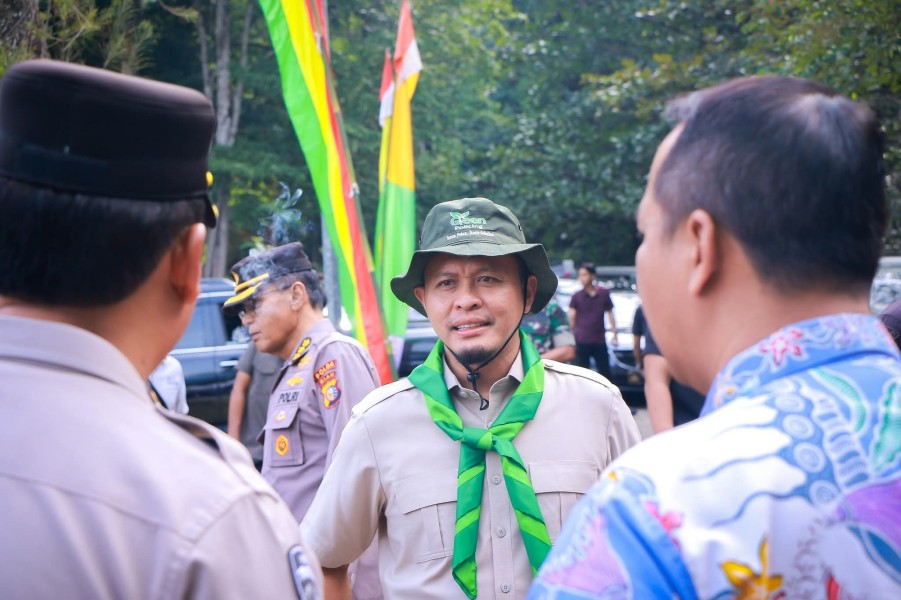 Wali Kota Pekanbaru Teken Perwako Larangan Kantong Plastik, Seluruh Pelaku Usaha Wajib Beralih ke Kemasan Ramah Lingkungan