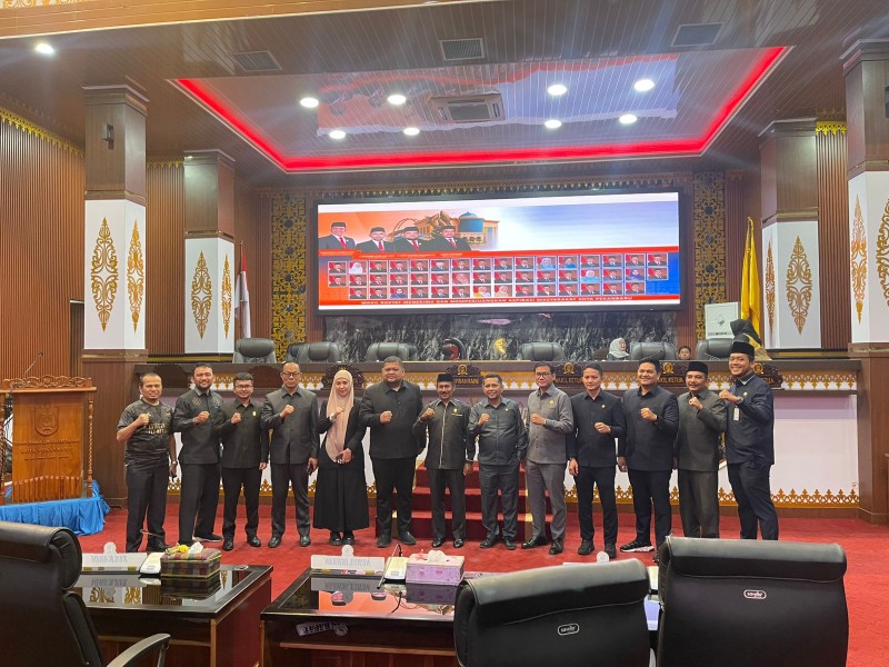 Catat Sejarah Baru, Rapat Paripurna DPRD Pekanbaru Hanya Dihadiri 12 Anggota