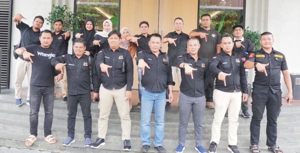 Salurkan Bantuan ke Panti Asuhan, Direktur July: Doakan Kami Terus Berkembang