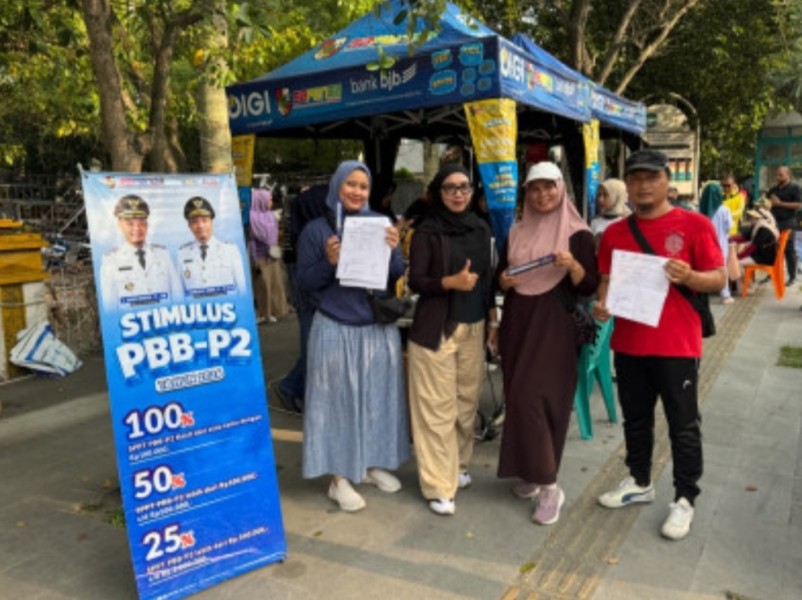 Posko Pajak di CFD Diserbu, Warga Manfaatkan Penghapusan Denda Hingga 31 Agustus