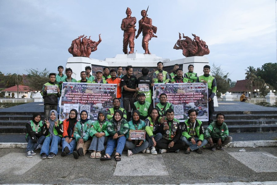 Ojol Pekanbaru Galang Donasi Rp21 Juta untuk Korban Bencana Alam di Sumatra