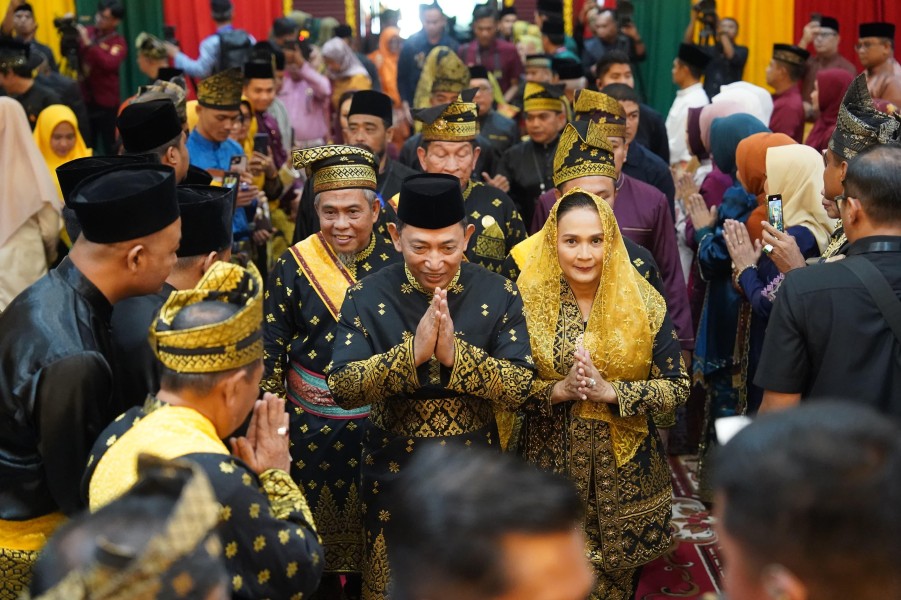 LAM Riau Anugerahi Kapolri Gelar Adat 