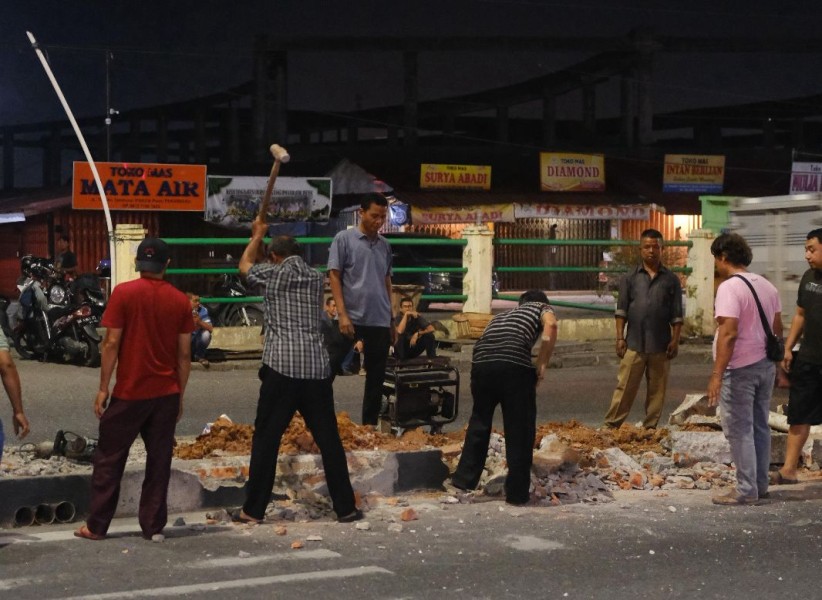 U-Turn Depan Pasar Cik Puan Aktif Kembali