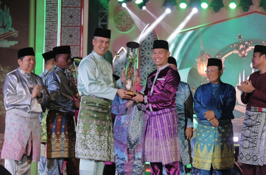 Pekanbaru Lepas Gelar Juara Umum ke Bengkalis