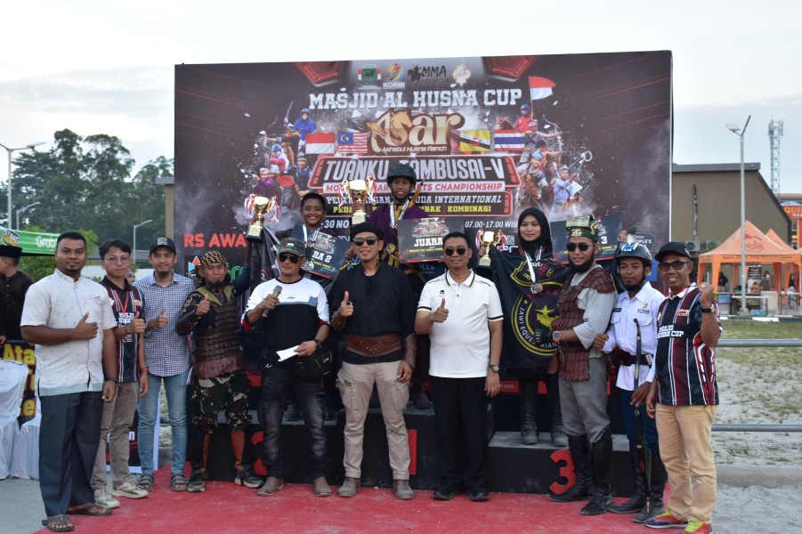 Atlet Indonesia, Malaysia, dan Brunei Unjuk Ketangkasan Berkuda di Pekanbaru