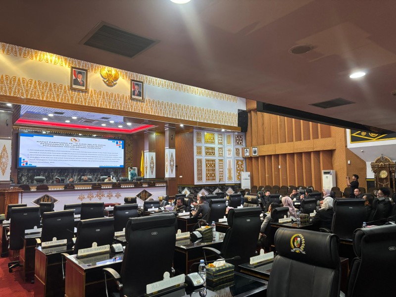 Dewan Murka, Pemko Absen Total, Paripurna DPRD Pekanbaru Diskors