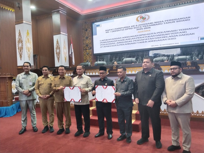 P-APBD Pekanbaru 2025 Disahkan Rp3,210 T, Wako: Fokus Bayar Hutang Terdahulu